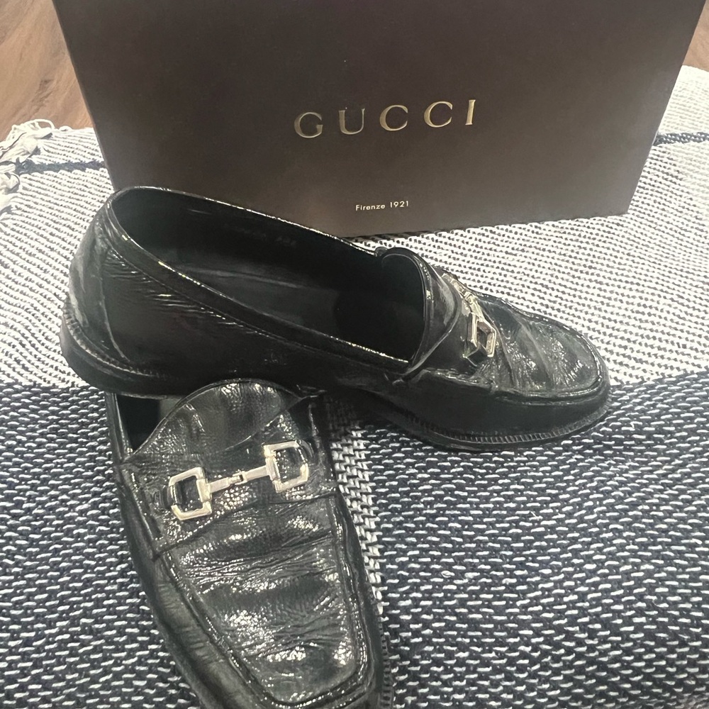 Gucci Black Leather Moccasins with Polished Finish